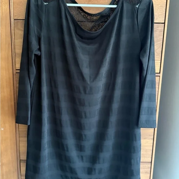 Sisley Black Long Sleeve Lace Top - Picture 2 of 10